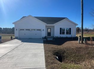 238 Deer Haven Drive, Richlands, NC 28574