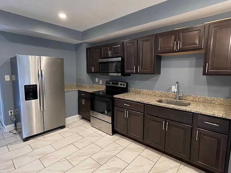 4214 Woodlea Ave — Photo 9