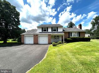 92 Arbor Rd, Churchville, PA 18966