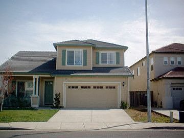 1st image of 493 Briarwood Dr