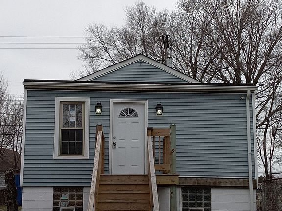 3rd image of 4806 Alexander Ave