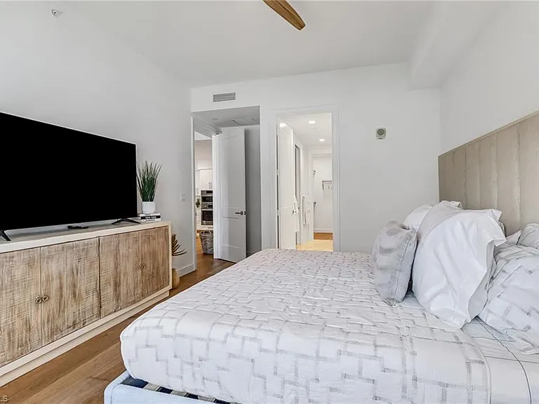 1115 Central Ave #340 — Photo 8