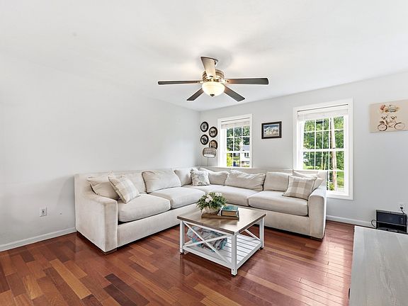 4th image of 341 Primrose Hill Rd