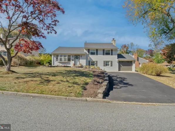 35 Overhill Cir, Media, PA 19063