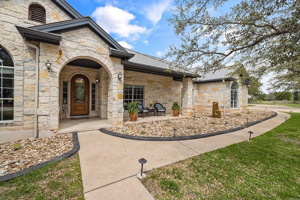 301 Meadow Dr, TX 78633 MLS 6833158 Zillow