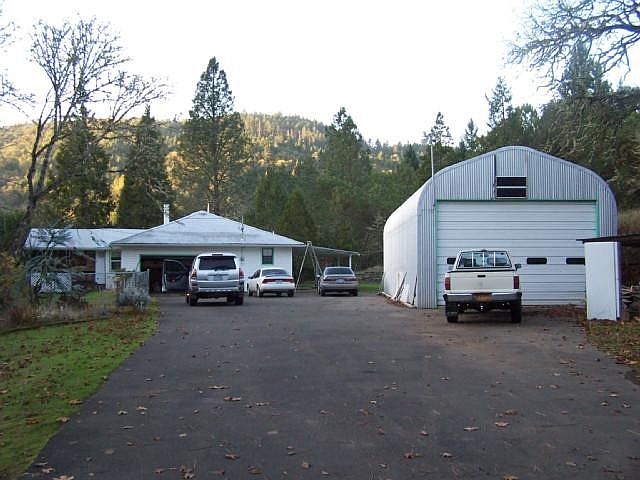 2nd image of 1291 Canyonville Riddle Rd