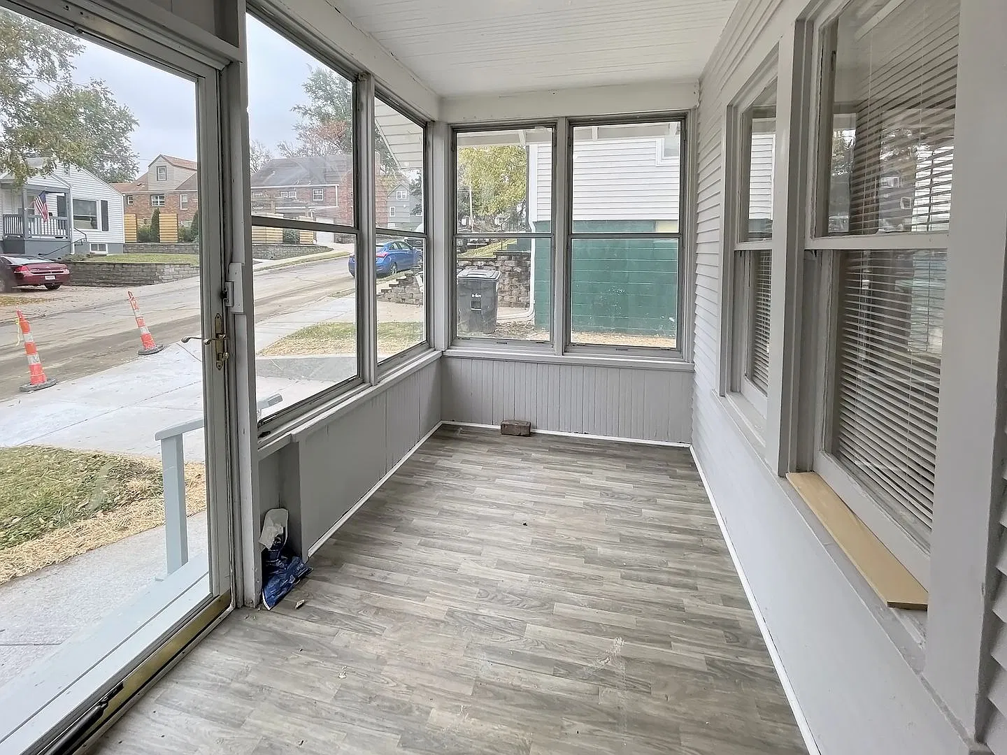 2914 N 49th Ave 3 Bed/1 Bath in Benson | Hardwood Floors, Enclosed Front Porch, Detached Garage — Photo 2