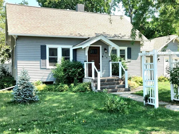 216 W Well St, Freeman, SD 57029
