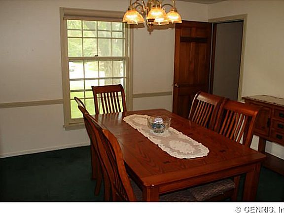 3rd image of 45 Henderson Dr