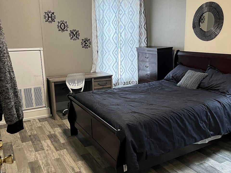 1st image of 1001 Park Ave #8