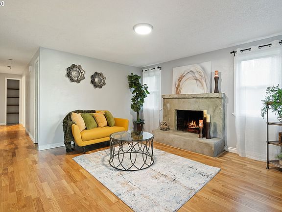 3rd image of 5000 NE Orchard Dell Ct