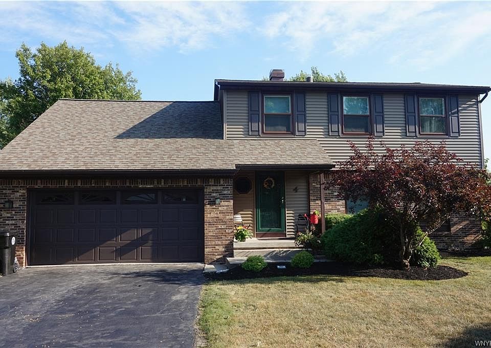 1st image of 4 Ravenwood Dr