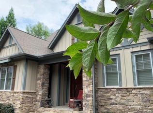 283 Ashe Point Dr, Hayesville, NC 28904