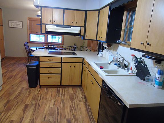 4th image of 1187 D St