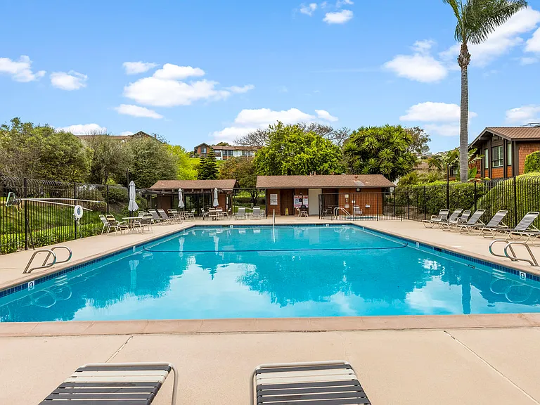 2524 Ocean Cove Dr — Photo 32