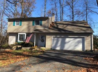 5672 Sherwood Dr, Easton, PA 18040