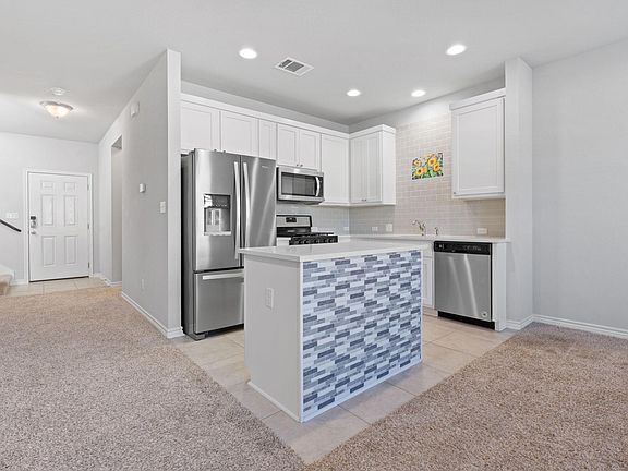 5th image of 1828 Arendale Dr