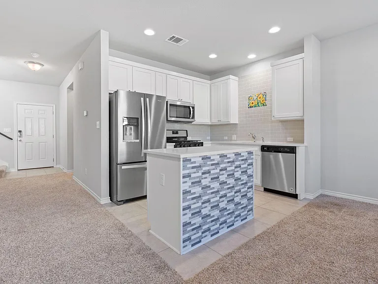 1828 Arendale Dr — Photo 5