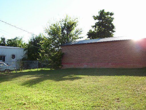4th image of 2325 Old Knoxville Pike