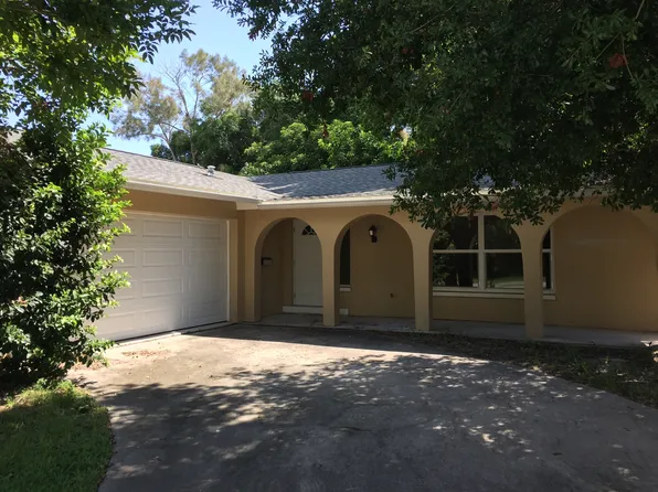 5601 Venetian Blvd NE, Saint Petersburg, FL 33703