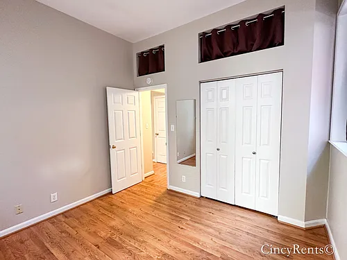 411 Clark St #4 — Photo 11