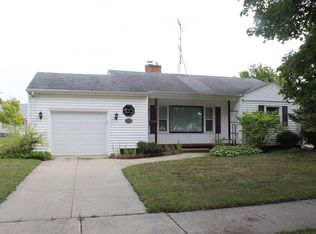 2609 Lincoln Rd, Kenosha, WI 53143