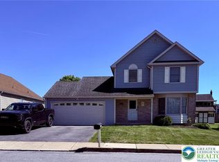 510 Greenview Dr, Northampton, PA 18067