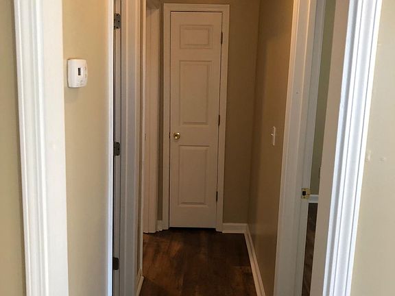 5th image of 101 Vreeland St