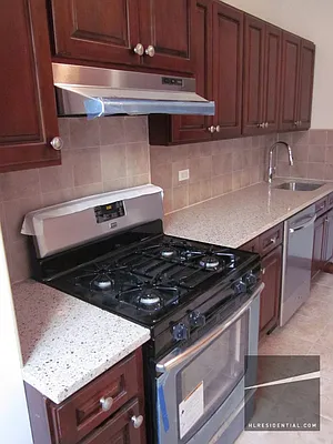 Rented by Highline Residential | media 7