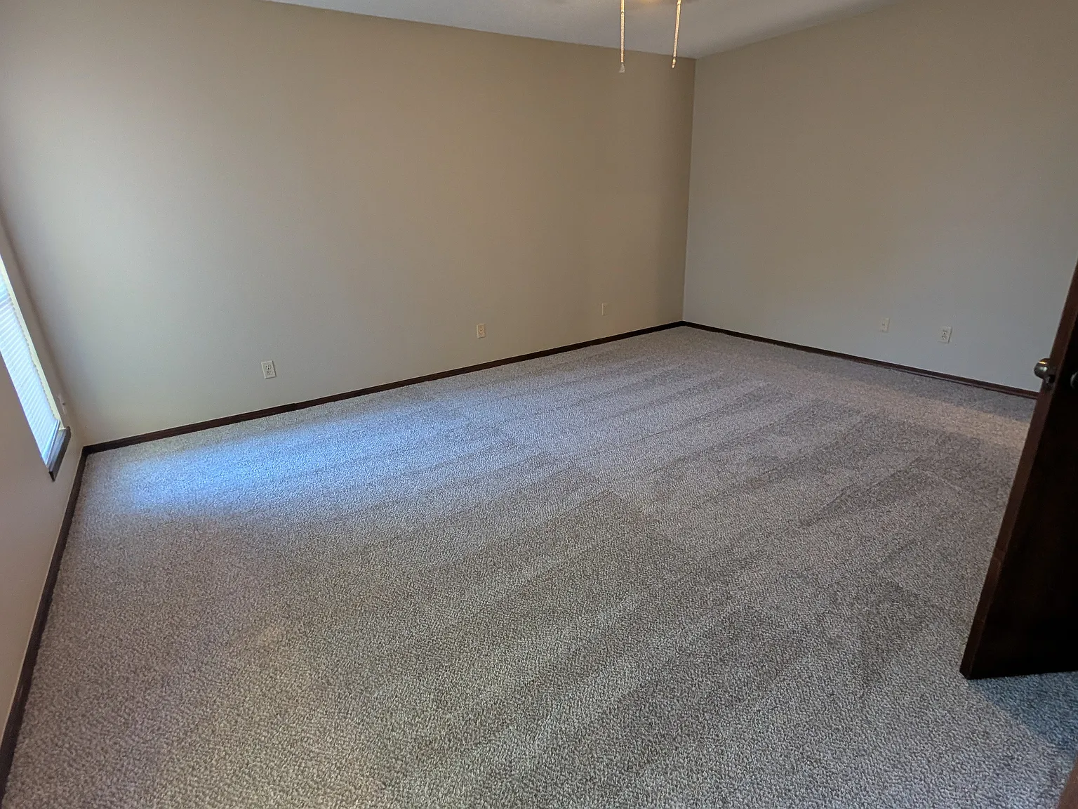 3 bed, 1400 sqft, $1,600 — Photo 4