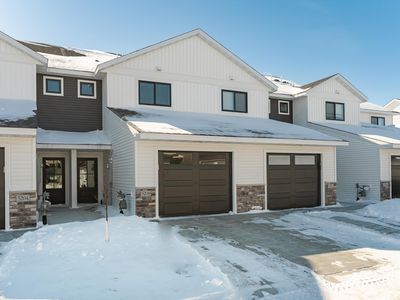 5208 Harvest Square Ln NW, Rochester, MN, 55901