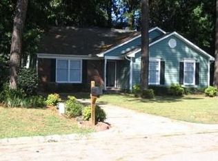 2221 Carthage Cir, Raleigh, NC 27604