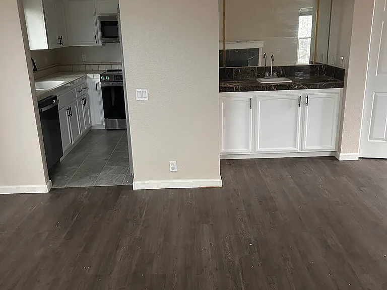 1421 Hood Rd #D — Photo 10