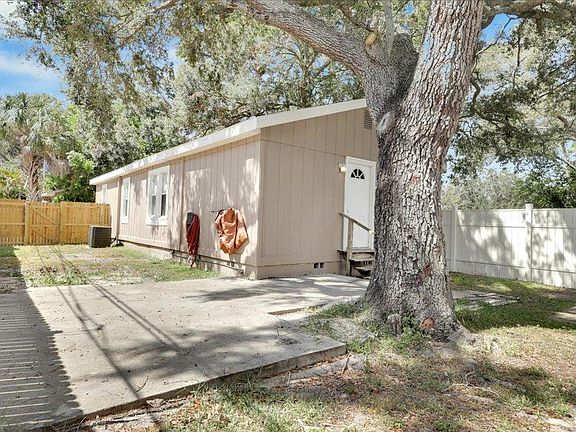 2nd image of 7127 52nd Ave N