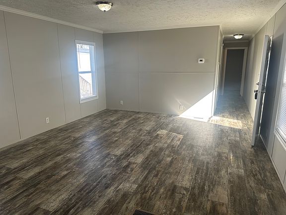 4th image of 5515 118th St #204