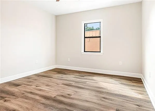8332 Apple St — Photo 7