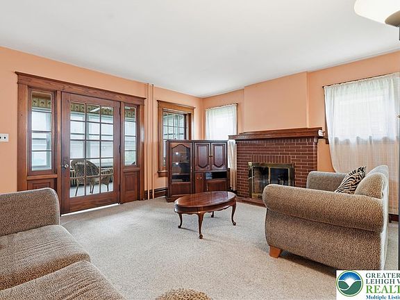 5th image of 7 E Elizabeth Ave