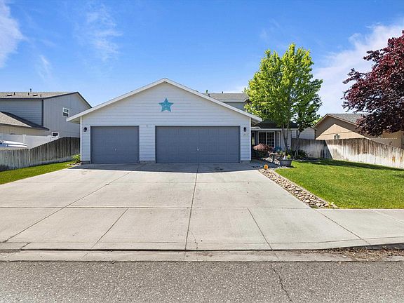 3rd image of 8308 Camano Dr