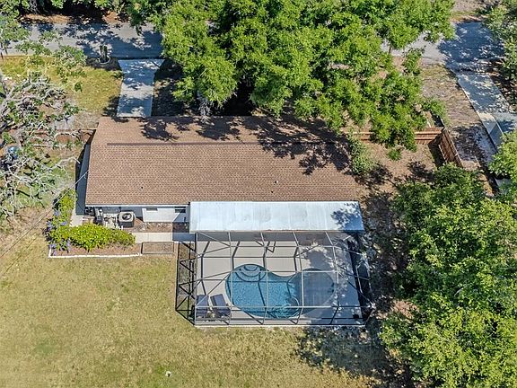 2nd image of 381 Falkland Rd