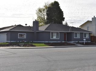 501 Memorial Dr, Hollister, CA