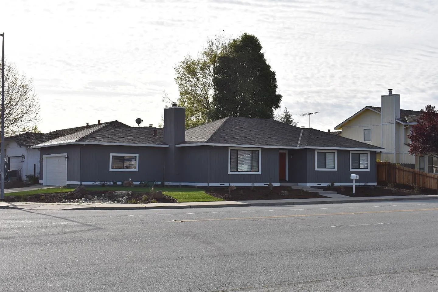 501 Memorial Dr photo 1
