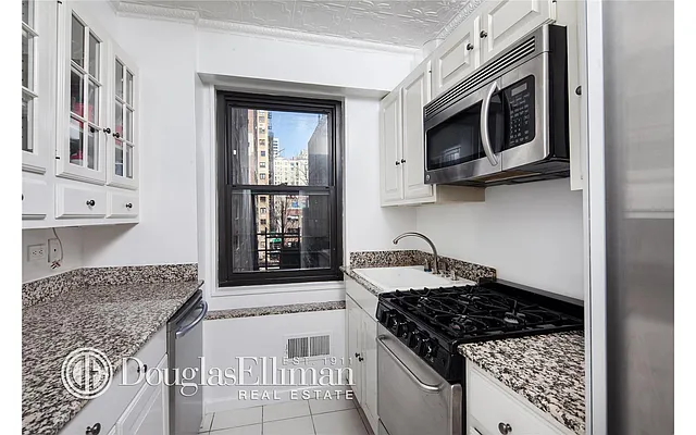 Sold by Douglas Elliman | media 12