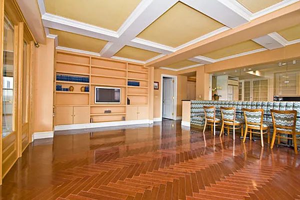 Sold by Trump International Realty | media 20