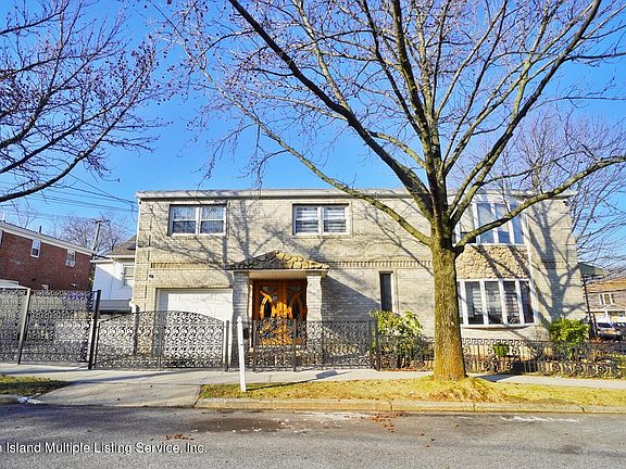 2nd image of 186 Seneca Ave