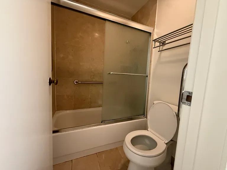 833 N Humboldt St #212 — Photo 14
