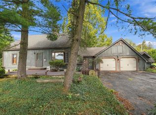 2644 McClew Rd, Burt, NY 14028