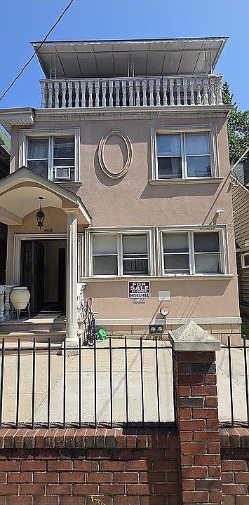 2nd image of 4417 Ketcham St