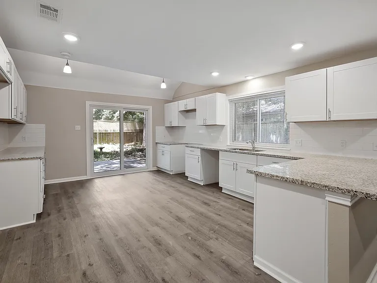 6 Green Field Pl — Photo 6