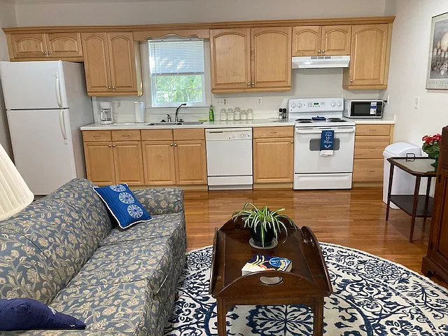 1705A Madison Ave — Photo 13
