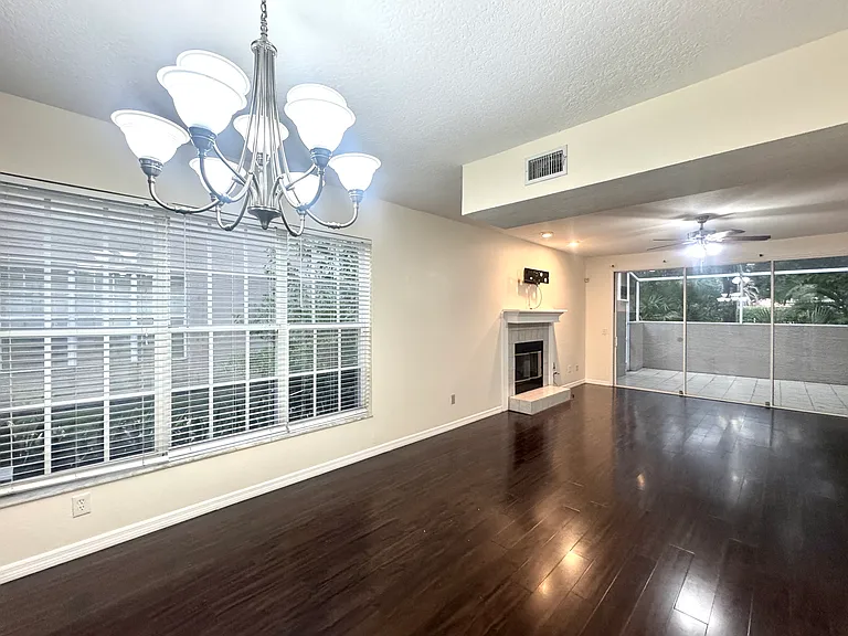 2800 Countryside Blvd #1-33 — Photo 16